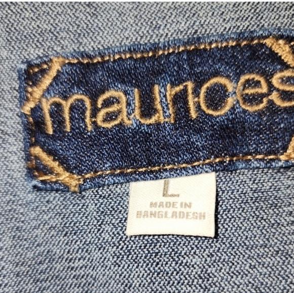 Maurices Dark Wash Released Hem Denim Jacket Size Large - Picture 8 of 9